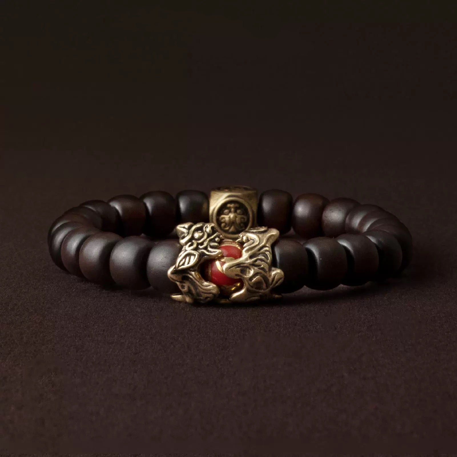 【Ward Off Evil & Change Your Destiny】Lightning-struck Wooden Pixiu Fortune-attracting Bracelet to Ward Off Evil and Bring Peace and Blessings