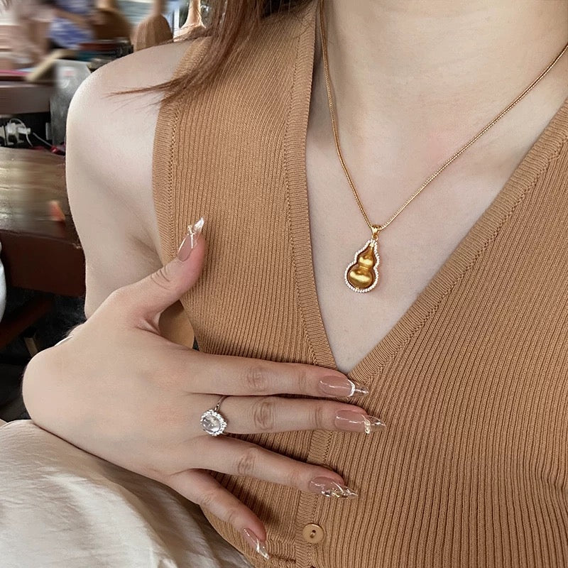 Exquisite Feng Shui Pixiu Pendant, New Style Golden Choker Chain, Luxury Gift