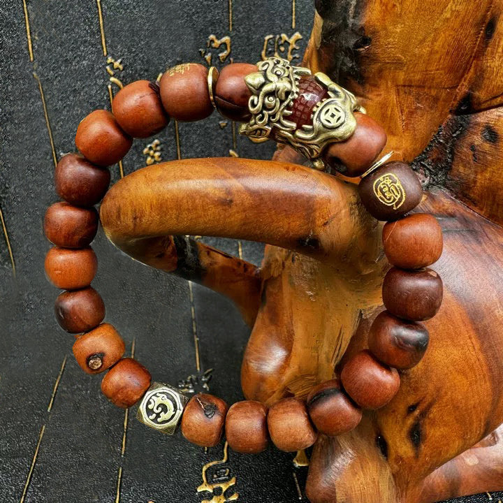 【Ward Off Evil & Change Your Destiny】Lightning-struck Wooden Pixiu Fortune-attracting Bracelet to Ward Off Evil and Bring Peace and Blessings