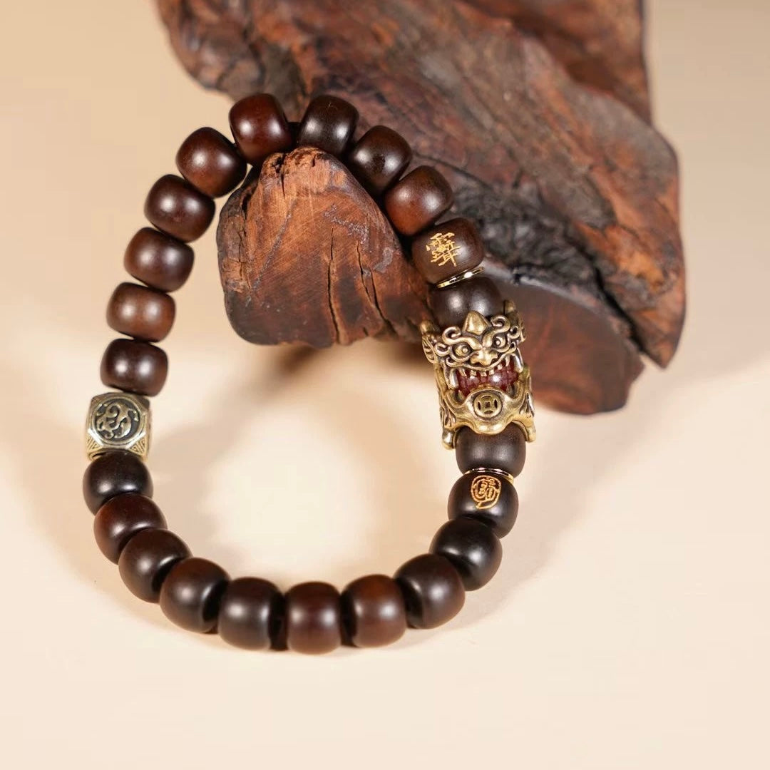 【Ward Off Evil & Change Your Destiny】Lightning-struck Wooden Pixiu Fortune-attracting Bracelet to Ward Off Evil and Bring Peace and Blessings