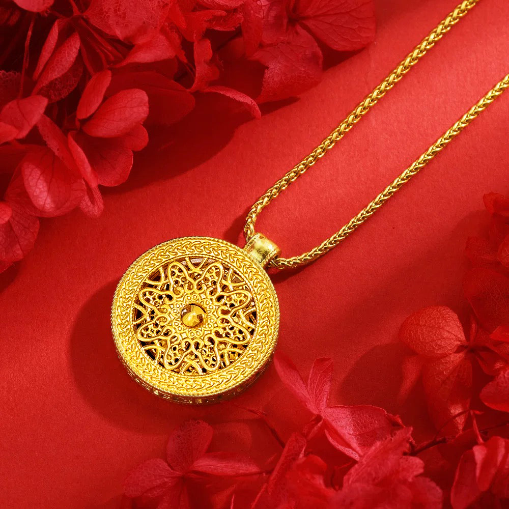 【BLESSED: Best Luck in 2025】Gold-plated diamond eight-treasure compass pendant, luck necklace, luck beads, gold-plated, no fading
