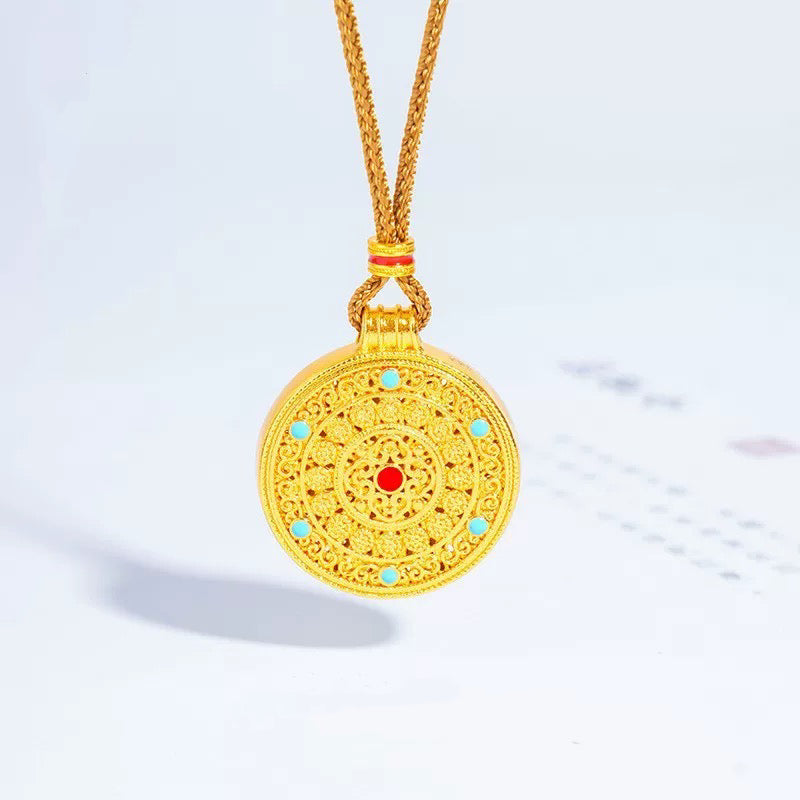 【BLESSED: Best Luck in 2025】Gold-plated diamond eight-treasure compass pendant, luck necklace, luck beads, gold-plated, no fading