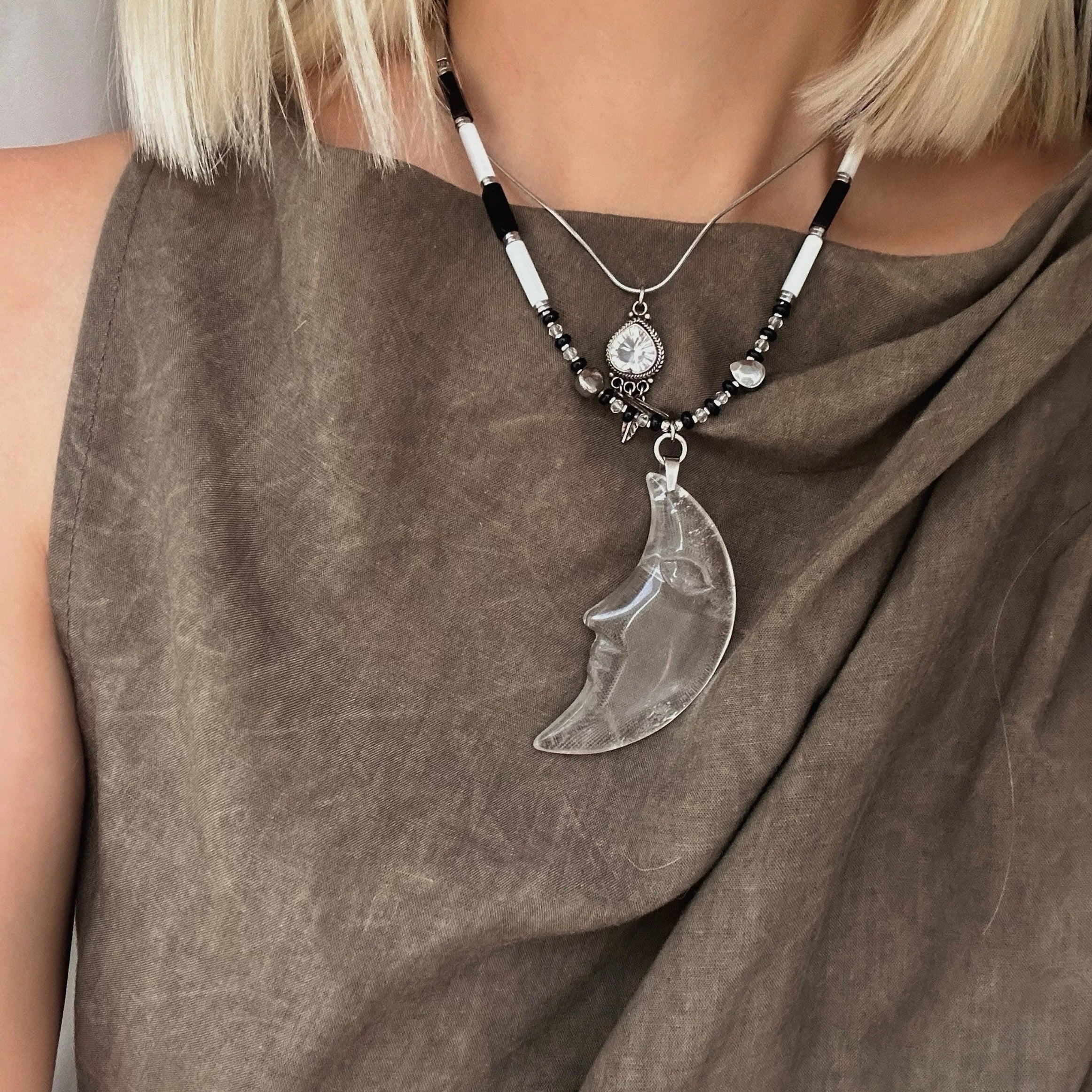 "Moonlight Lover" handmade white crystal moon pendant agate mother-of-pearl necklace My Store