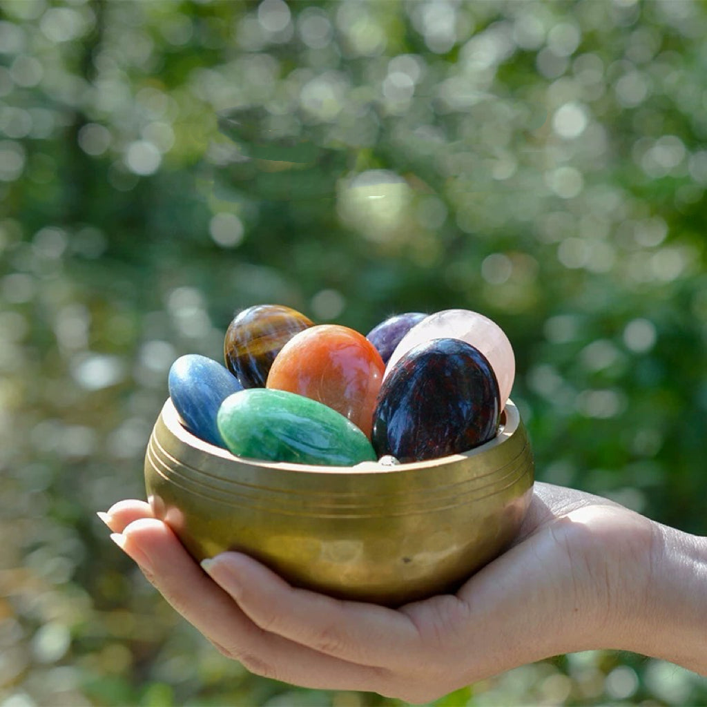 Authentic Handcrafted Nepalese Singing Bowl and 7 Crystal Stones Natural Stone Set My Store