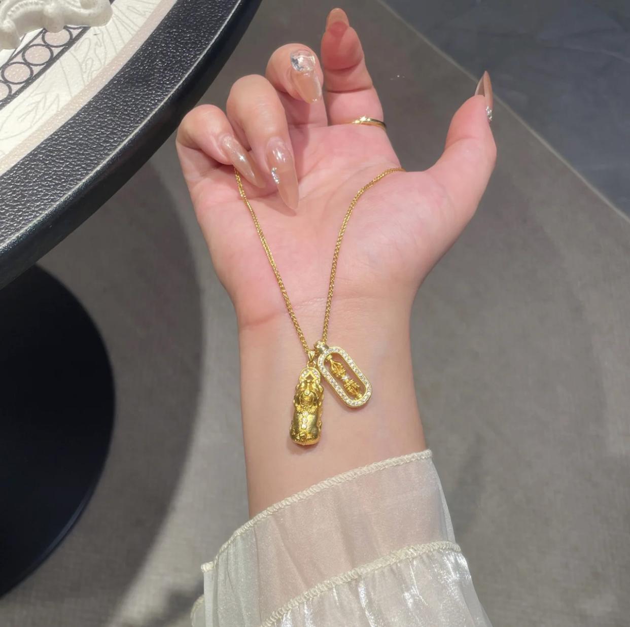 【FINAL HOUR!! Reg. 37.99$】Exquisite Feng Shui Pixiu Pendant, New Style Golden Choker Chain, Luxury Gift Rerhy