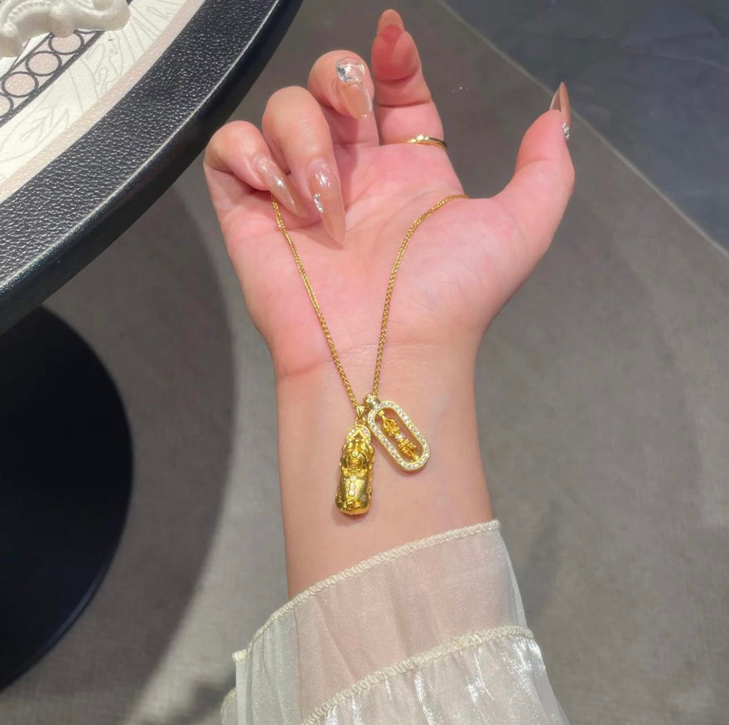 【FINAL HOUR!! Reg. 37.99$】Exquisite Feng Shui Pixiu Pendant, New Style Golden Choker Chain, Luxury Gift Rerhy